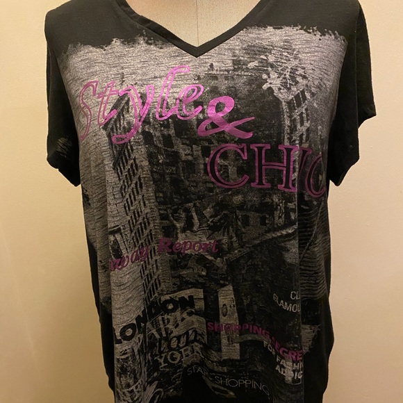 BLACK V NECK SHINNY T-SHIRT - Picture 2 of 4